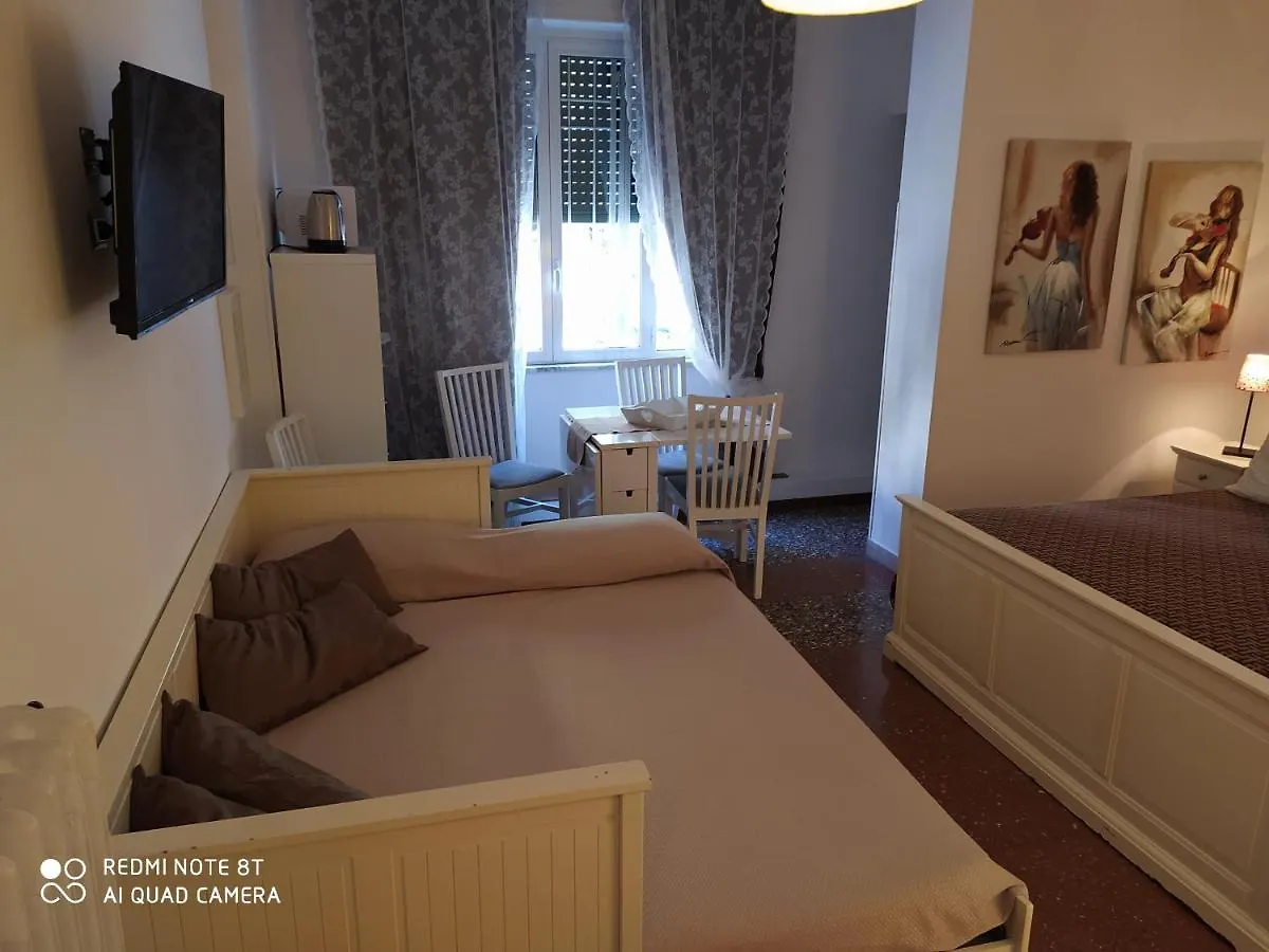 Al 171 Family Suite Studio 1-4P Roma İtalya